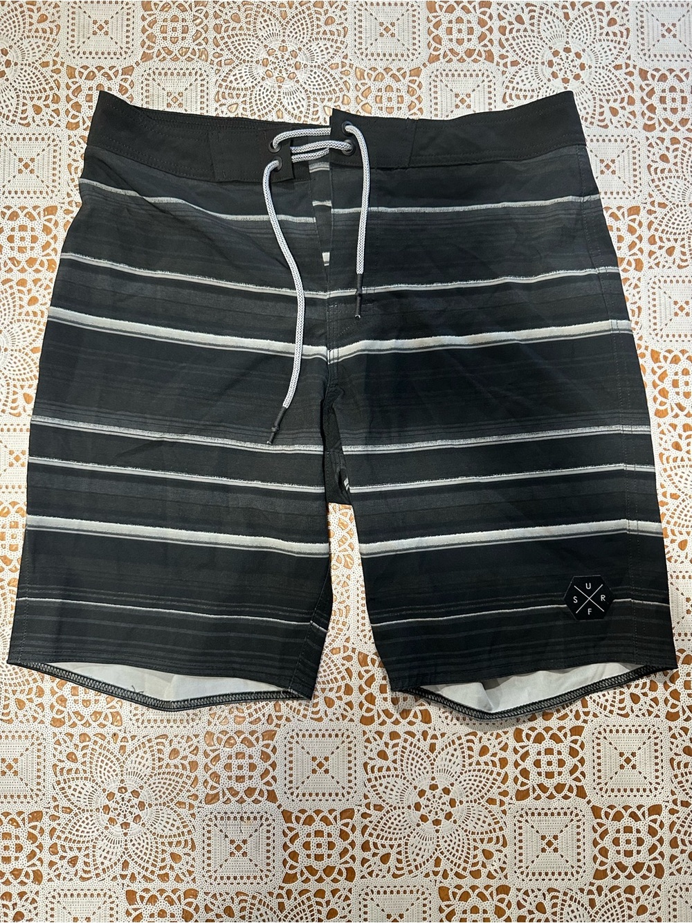 George Men’s Size 30 Black Gray Striped Board Shorts Swim Trunks Surf